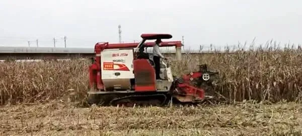 多雨之秋農(nóng)機人各顯神通  盡最大可能確保“三秋”農(nóng)機化生產(chǎn)